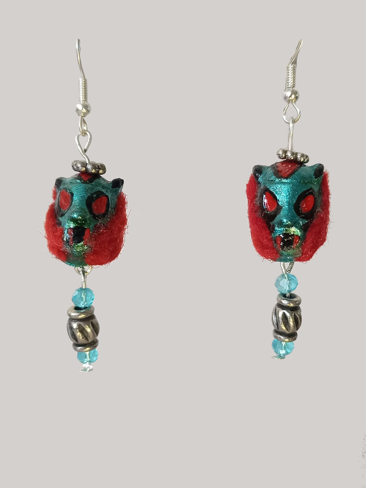 Aretes "Tiger Mask" verde-rojo