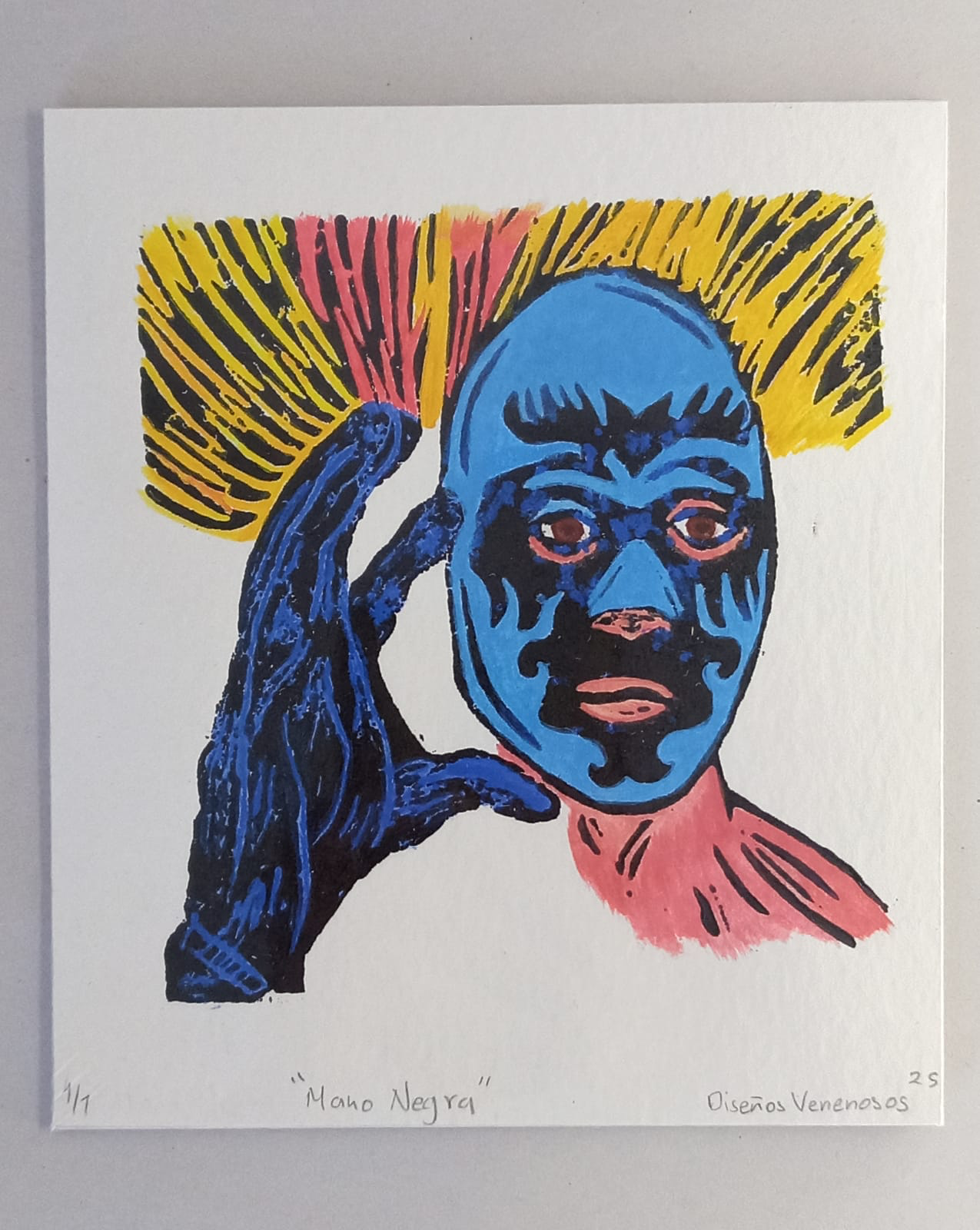 Grabado "mano negra"