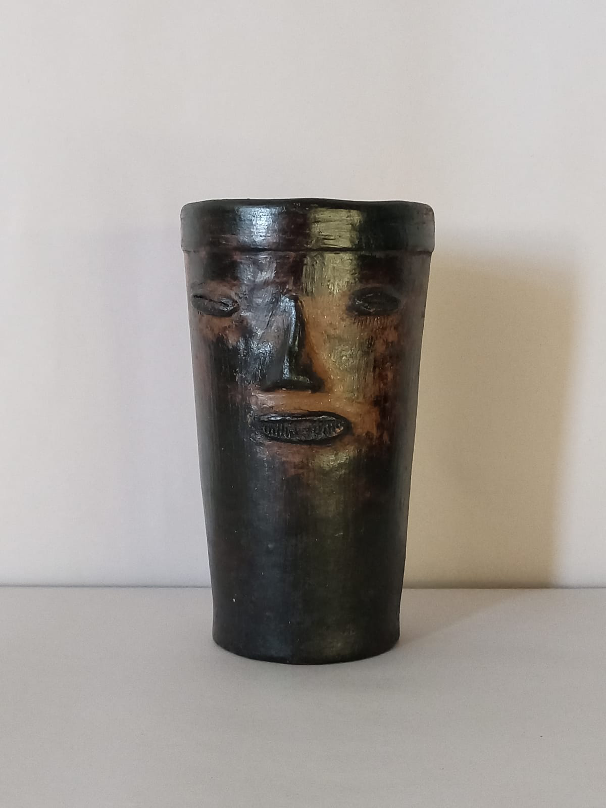 Vaso rostro "mírame 1"