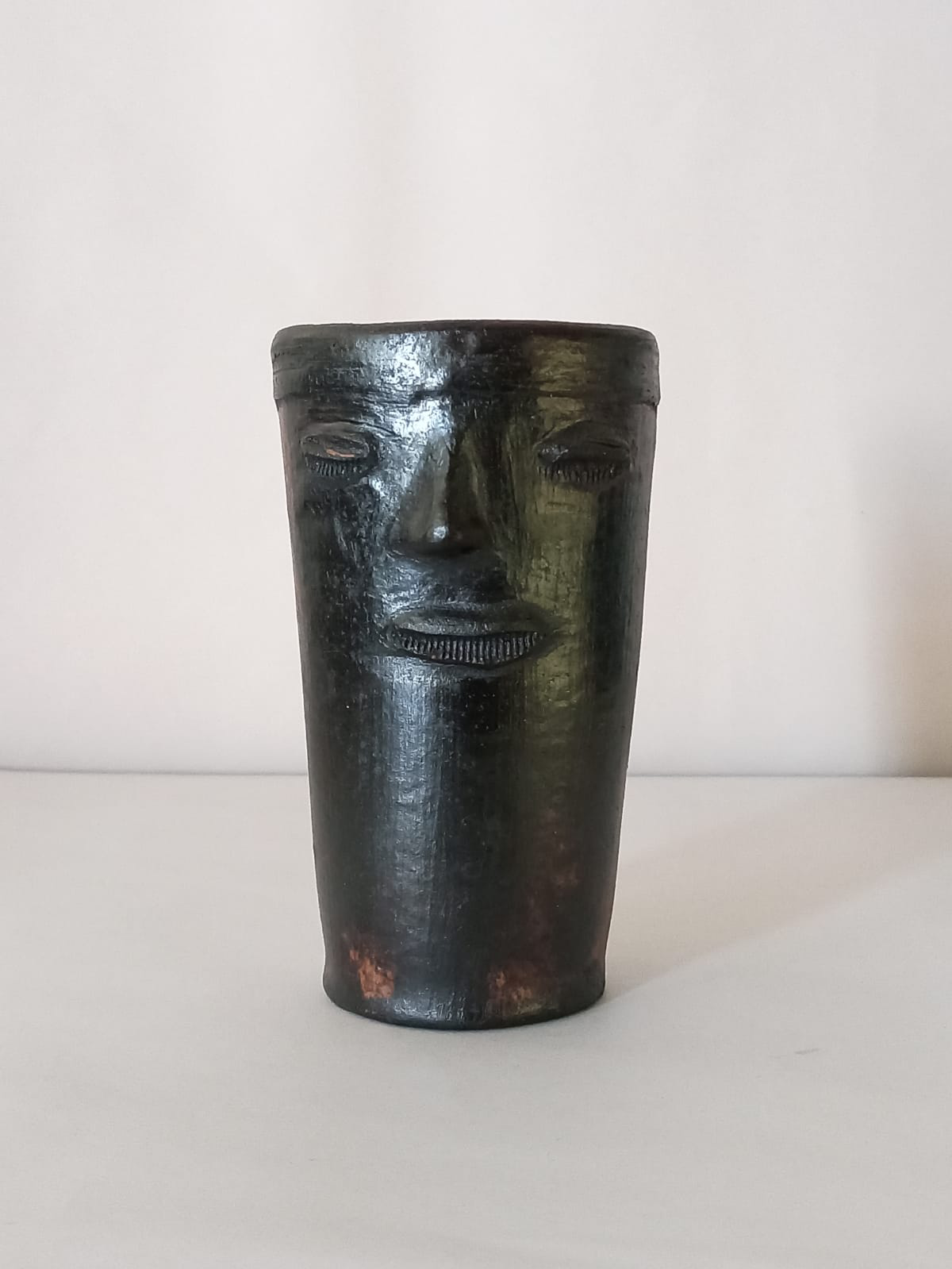 Vaso rostro "mírame 2"